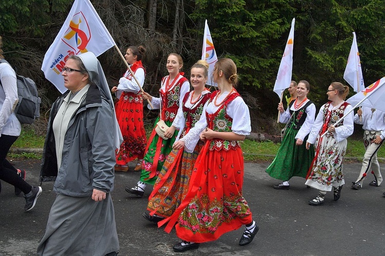 Z widokiem na góry