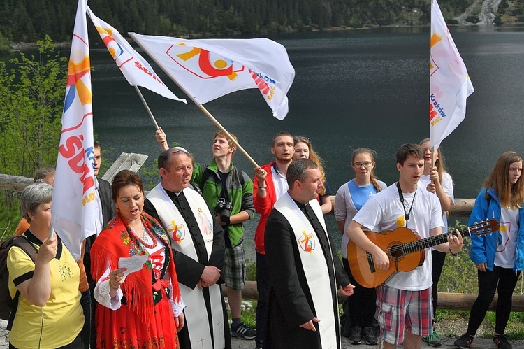 Z widokiem na góry