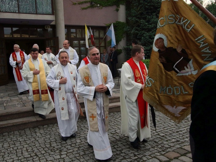 Abp Mieczysław Mokrzycki w Siemianowicach Śląskich-Bańgowie