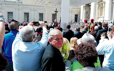 	Ukoronowaniem pielgrzymki były audiencja na placu św. Piotra oraz Msza święta w watykańskiej kaplicy.