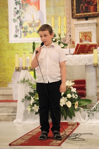 Występ dzieci ze świetlicy Caritas