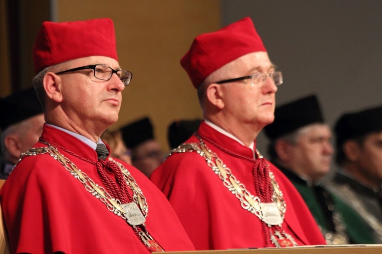 Erwin Kruk doktorem honoris causa