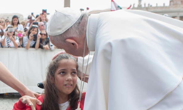 Franciszek: Miłosierdzie brudzi sobie ręce