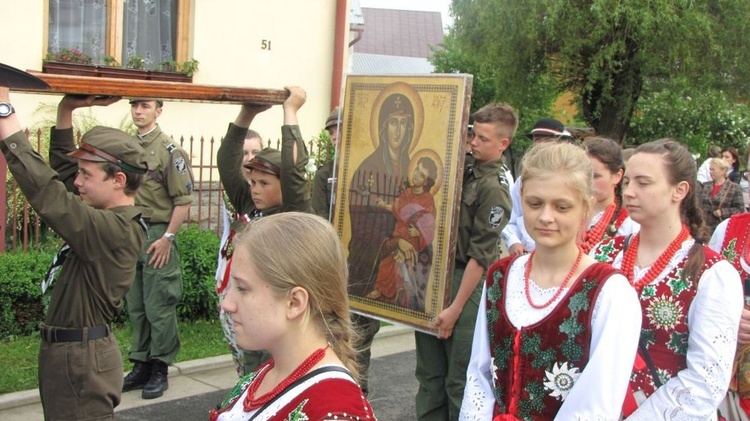 Peregrynacja symboli ŚDM w Czarnym Dunajcu - cz.1