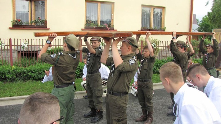 Peregrynacja symboli ŚDM w Czarnym Dunajcu - cz.1