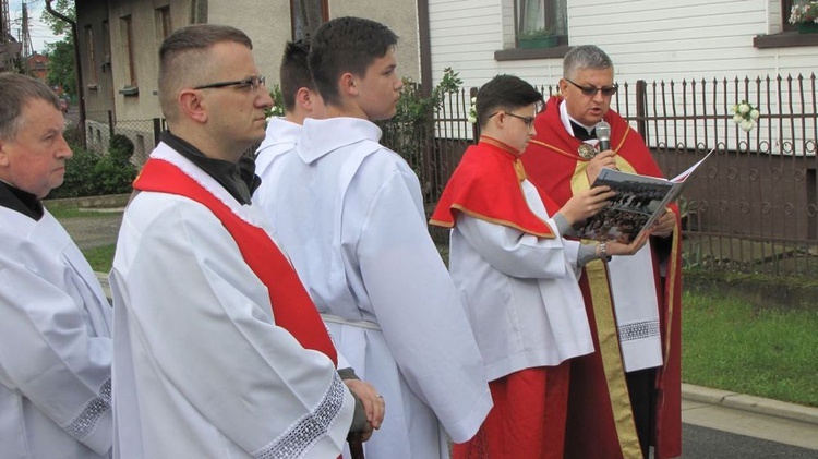 Peregrynacja symboli ŚDM w Czarnym Dunajcu - cz.1