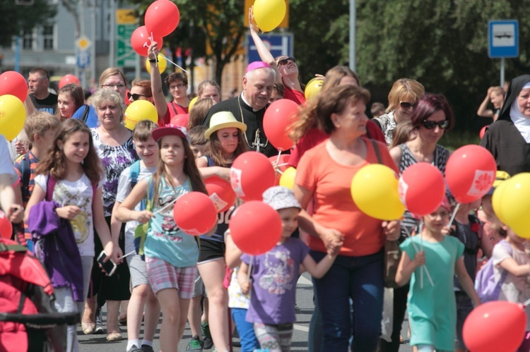 Dziecięco w parku miejskim