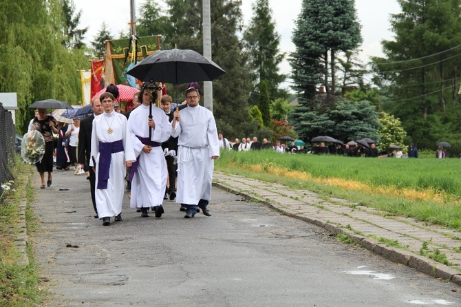 Pogrzeb ks. Wojciecha Mrochena