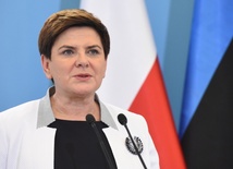 CBOS: Jak Polacy postrzegają premier Szydło?