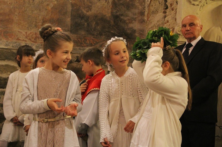 Błogosławieństwo dzieci w Czchowie