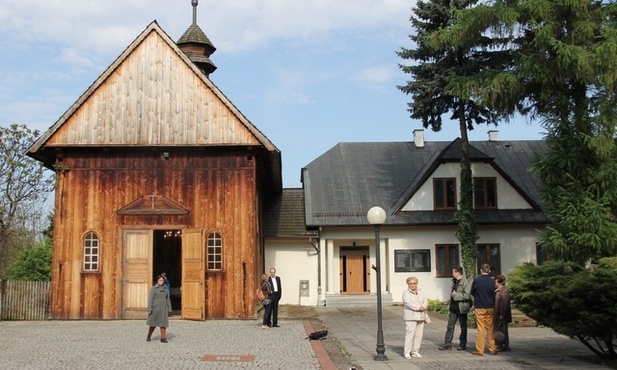 Kościółek w Puszczy Mariańskiej - kolebce marianów, pierwszego męskiego zgromadzenia założonego na ziemiach polskich