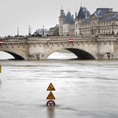 Francja: Już cztery ofiary śmiertelne powodzi