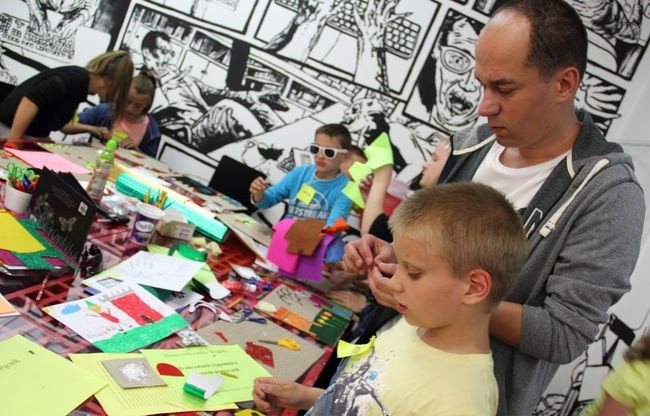 ​Warsztaty książki dotykowej