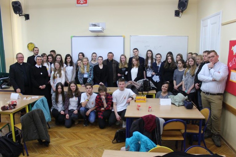 I Konkurs o ŚDM - finały w szkole "u Sióstr"