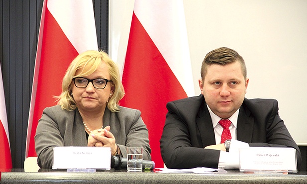 Ze strony rządu  za organizację ŚDM odpowiadają przede wszystkim Beata Kempa (szefowa rządowego zespołu ds. ŚDM) i Paweł Majewski, pełnomocnik rządu ds. ŚDM.