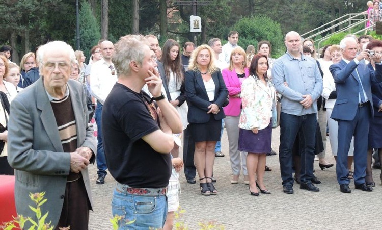 Poświęcenie Drogi Światła w Cygańskim Lesie