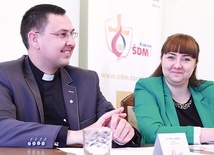 ▲	O stanie przygotowań do ŚDM w diecezji organizatorzy poinformowali na konferencji prasowej. Na zdjęciu: Marta Wideł i ks. Rafał Jagoda.