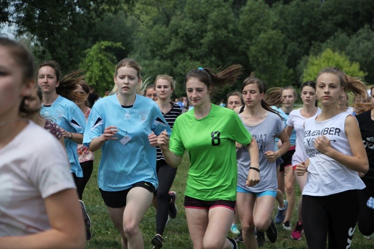 Bieg dla uczczenia 1050. rocznicy chrztu Polski, cz. I