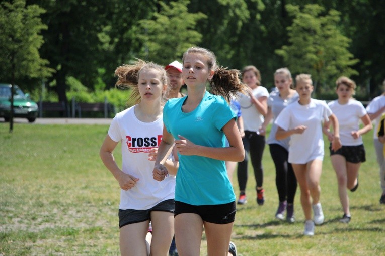 Bieg dla uczczenia 1050. rocznicy chrztu Polski, cz. I