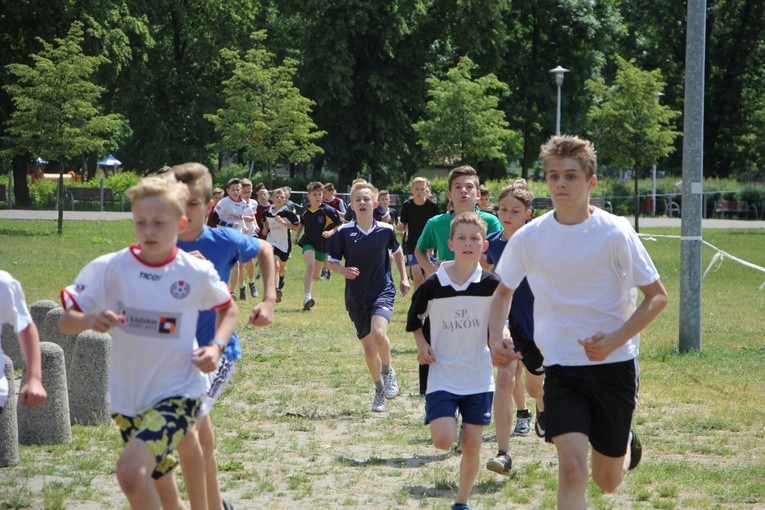 Bieg dla uczczenia 1050. rocznicy chrztu Polski, cz. I