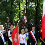 Pomniki Sienkiewicza i Kossak-Szczuckiej