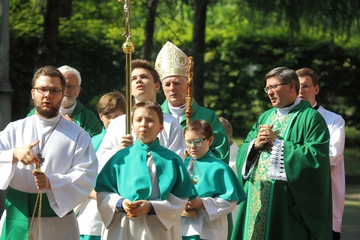 Szkoła im. Dziewięciu z Wujka