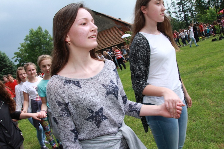 Zjazd Szkolnych Kół Caritas w Zabawie