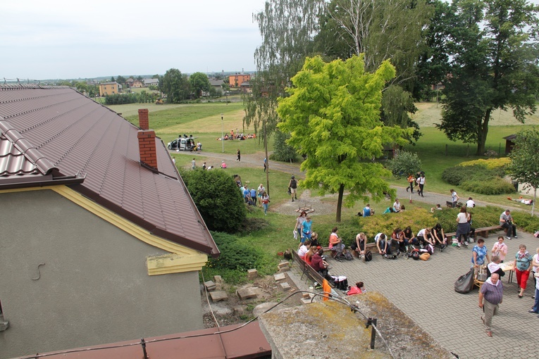 Pielgrzymka rolkowa do Rud (Paniówki - cz. II)