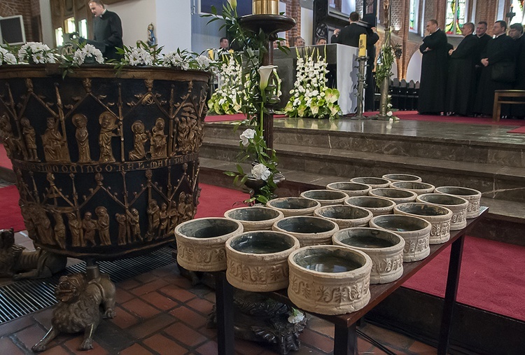 Celebracja odnowienia przyrzeczeń chrztu 