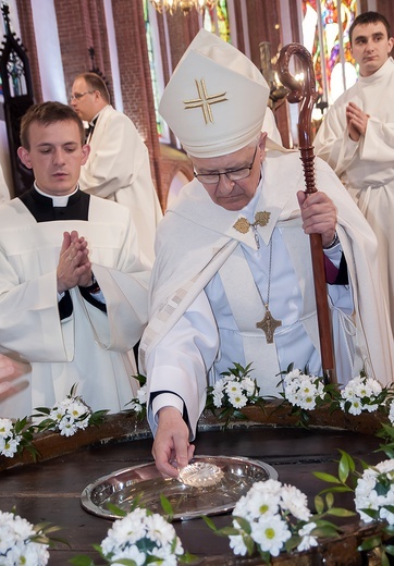 Celebracja odnowienia przyrzeczeń chrztu 