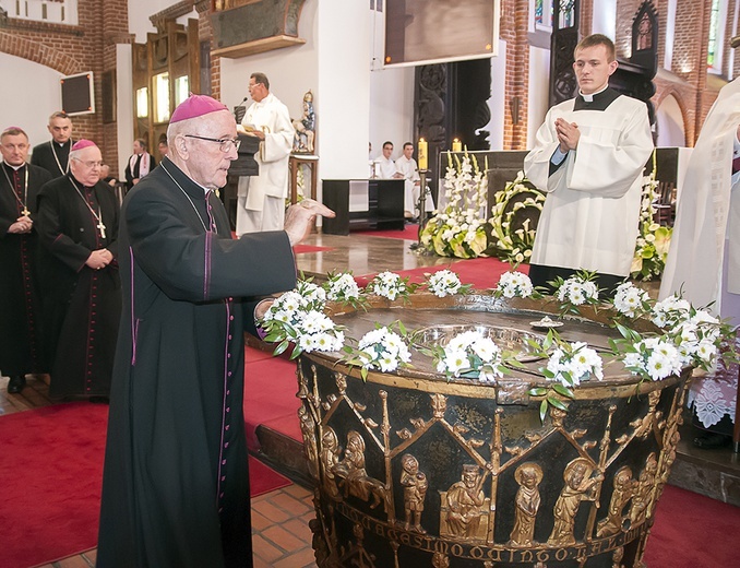 Celebracja odnowienia przyrzeczeń chrztu 