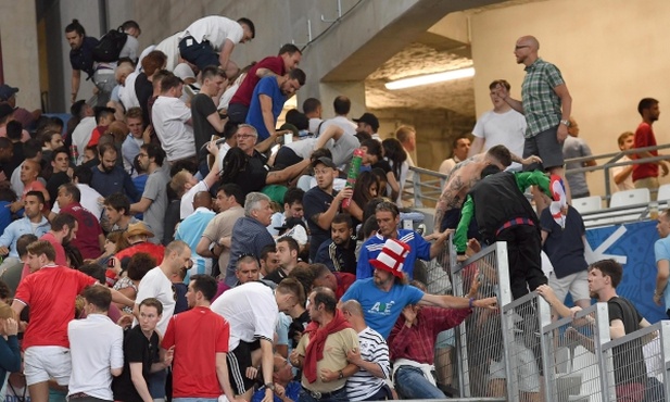 UEFA zajmie się sprawą zamieszek 