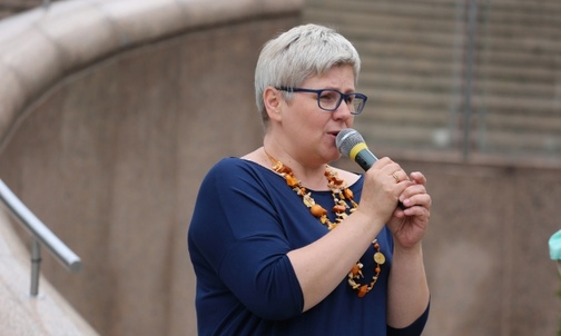 Świadectwo ma placu Chrobrego złożyła Małgorzata Martyniak