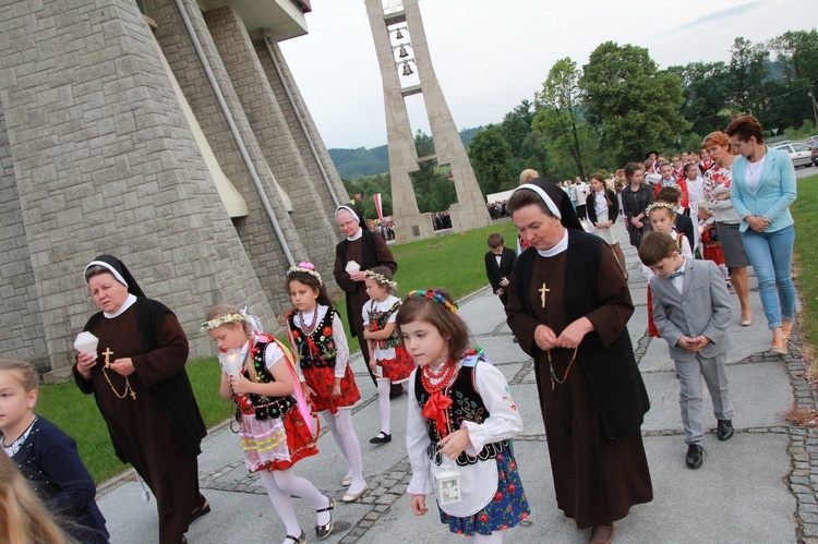 Ołtarz św. Antoniego w Męcinie