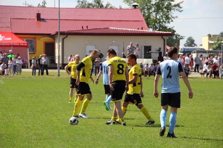 Mecz księży z oldbojami Widzewa Łódź