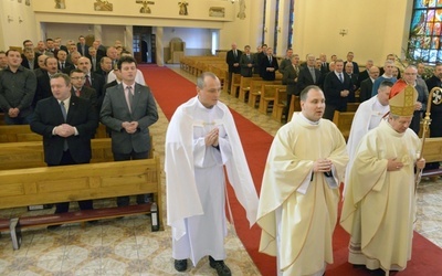 W diecezji radomskiej posługę nadzwyczajnych szafarzy Komunii św. pełni 130 mężczyzn