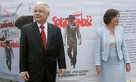 Lech Kaczyński z małżonką podczas 20. rocznicy wyborów z 4 czerwca 1989 r.