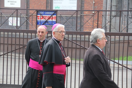 Wizyta prymasa Polski, abp. Wojciecha Polaka w KWK "Wujek"