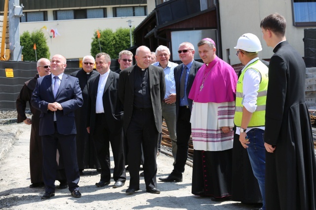 Wmurowanie kamienia węgielnego w Domu św. Józefa w Andrychowie
