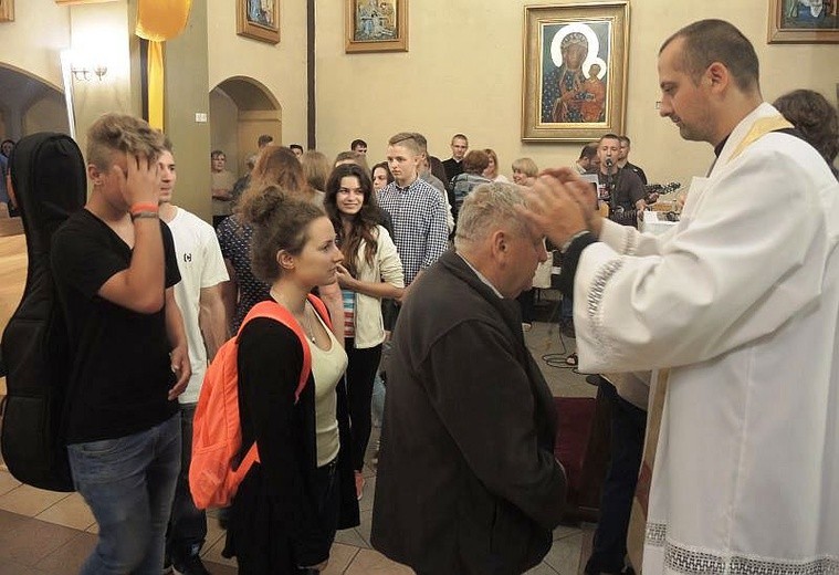 Dekanalne spotkanie młodych w Kamienicy