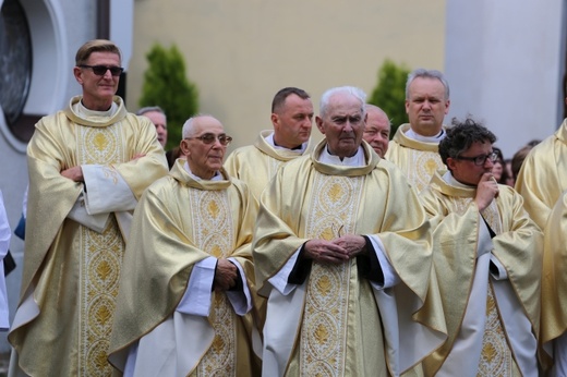 Znaki Bożego Miłosierdzia w bielskiej parafii Trójcy Przenajświętszej 