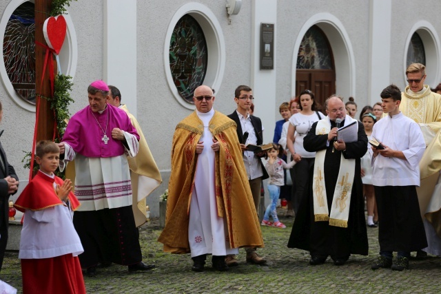 Znaki Bożego Miłosierdzia w bielskiej parafii Trójcy Przenajświętszej 