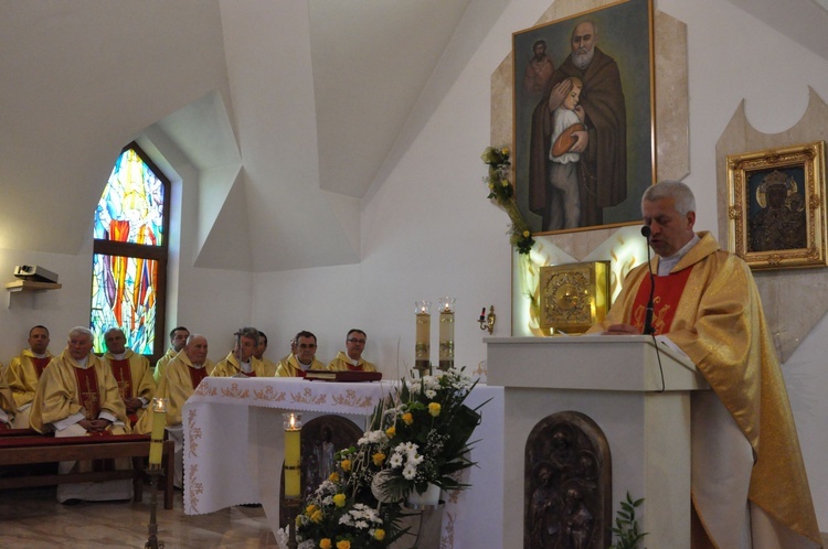 Kaplica w Połomiu Dużym