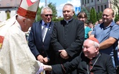 Poświęcenie pomnika św. abp. Bilczewskiego w Wilamowicach