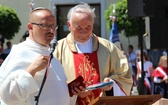 Poświęcenie pomnika św. abp. Bilczewskiego w Wilamowicach