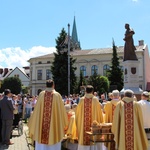 Poświęcenie pomnika św. abp. Bilczewskiego w Wilamowicach