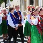 Poświęcenie pomnika św. abp. Bilczewskiego w Wilamowicach