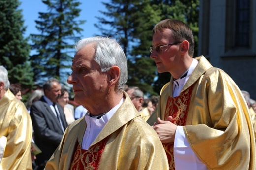 Poświęcenie pomnika św. abp. Bilczewskiego w Wilamowicach