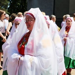 Poświęcenie pomnika św. abp. Bilczewskiego w Wilamowicach