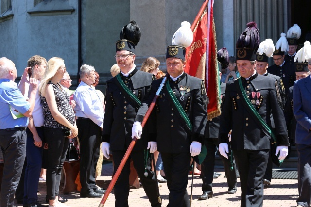 Poświęcenie pomnika św. abp. Bilczewskiego w Wilamowicach